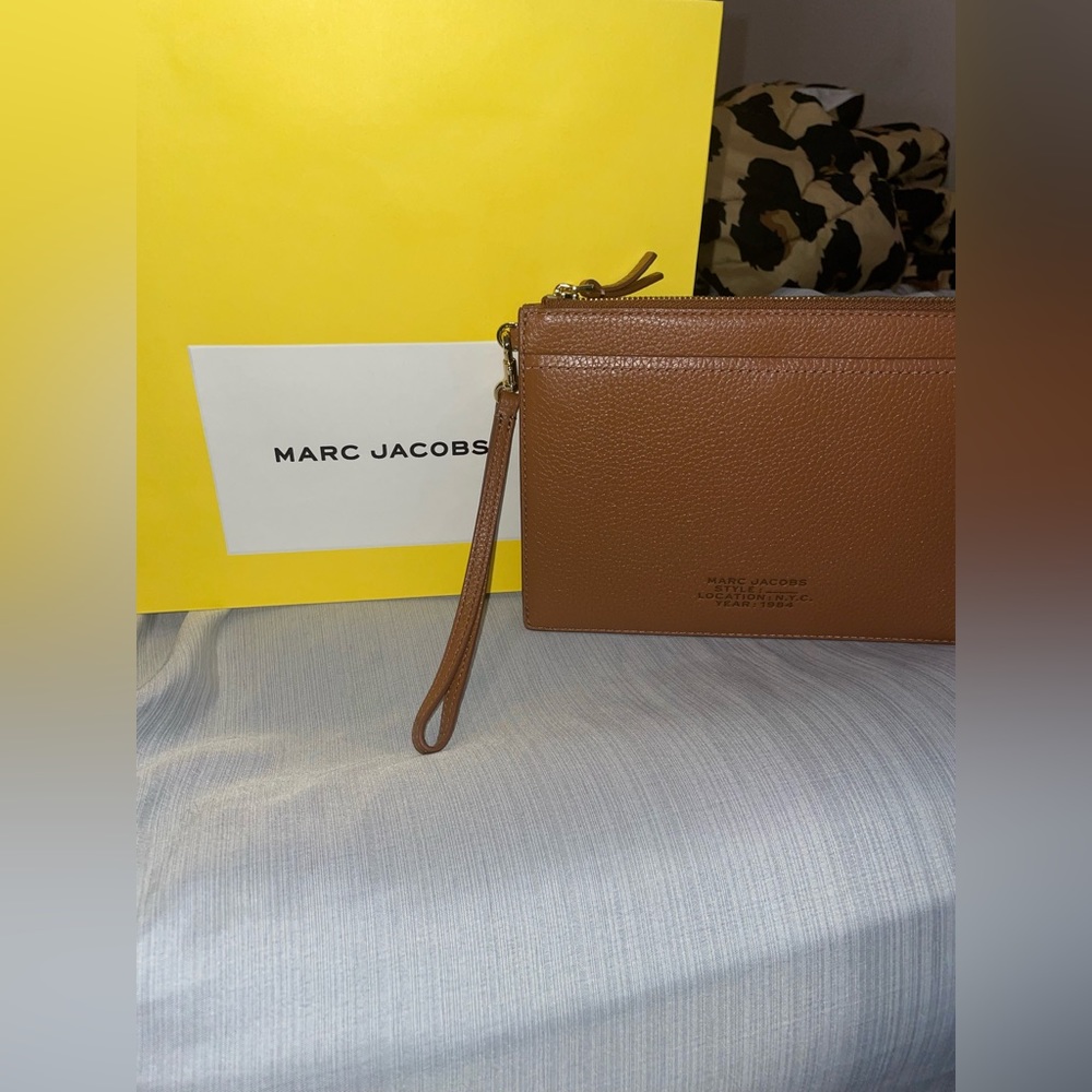 Marc Jacobs Camel Wristlet